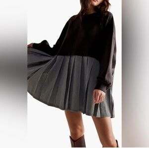 Elegant Black and White Striped Long Sleeve Dress